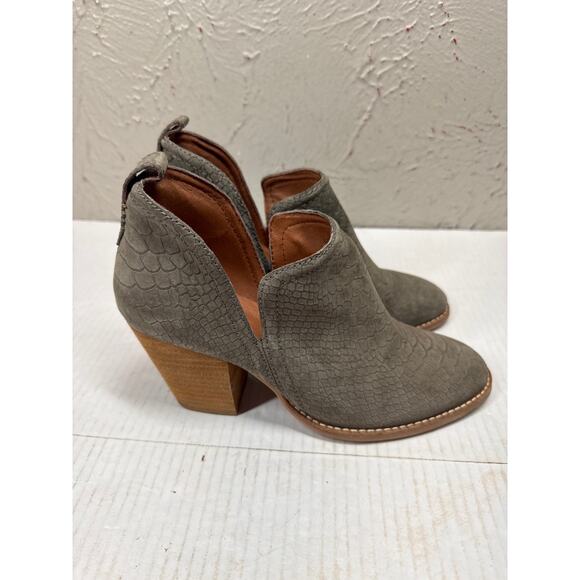 Jeffrey Campbell Rosee Round Toe Leather Ankle Boots in Green Croc Size 8 - Picture 4 of 7